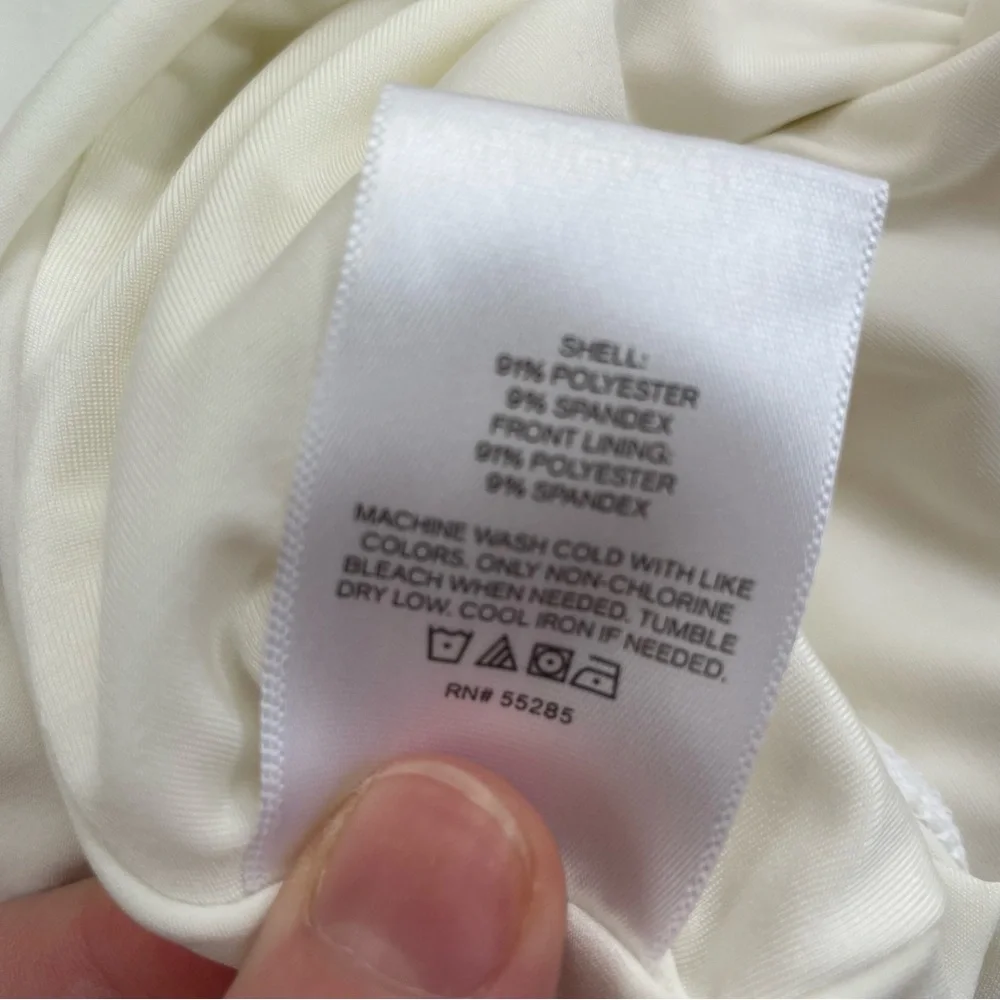 🤍 Express Body Contour White Bodysuit – Size XL NWOT - Picture 3 of 3